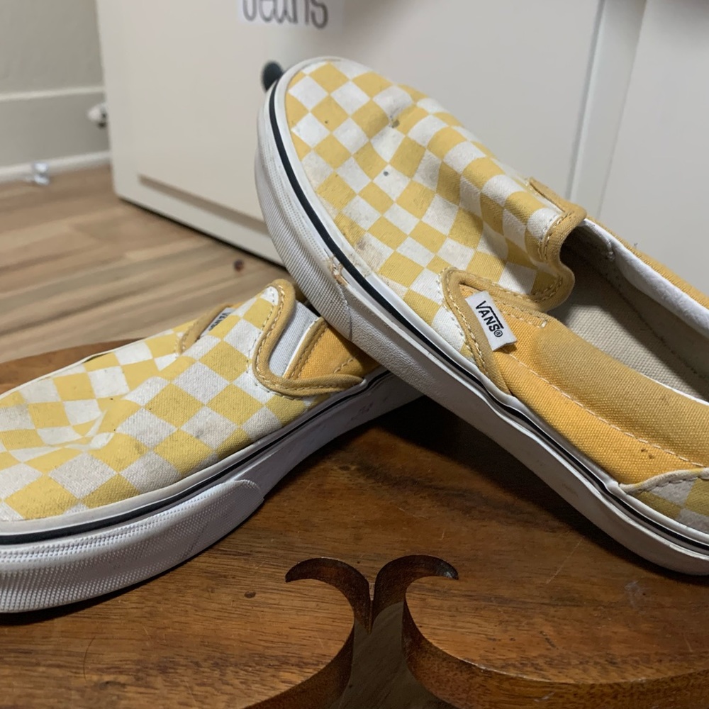 Yellow vans - Picture 4 of 6